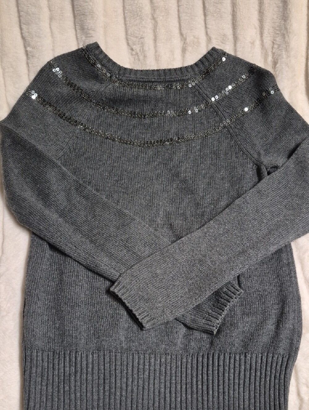 Tommy Hilfiger Charcoal Gray Sequin Yoke Crewneck Sweater - Picture 4 of 4